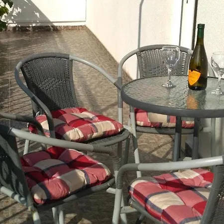 Апартаменты With Parking Space Katuni, Zagora - 18344 Sestanovac