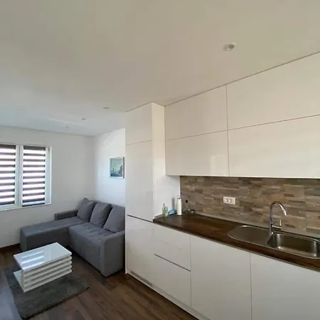 With Parking Space Katuni, Zagora - 18344 Apartman